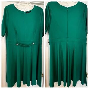 ELOQUII Green Midi Dress